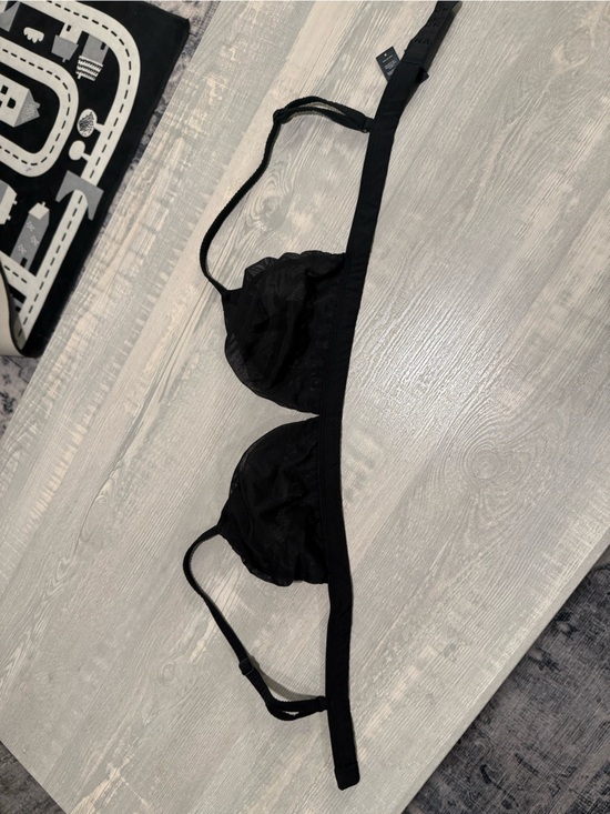 SKIMS Other - SKIMS Black Mesh Sheer Triangle Bra